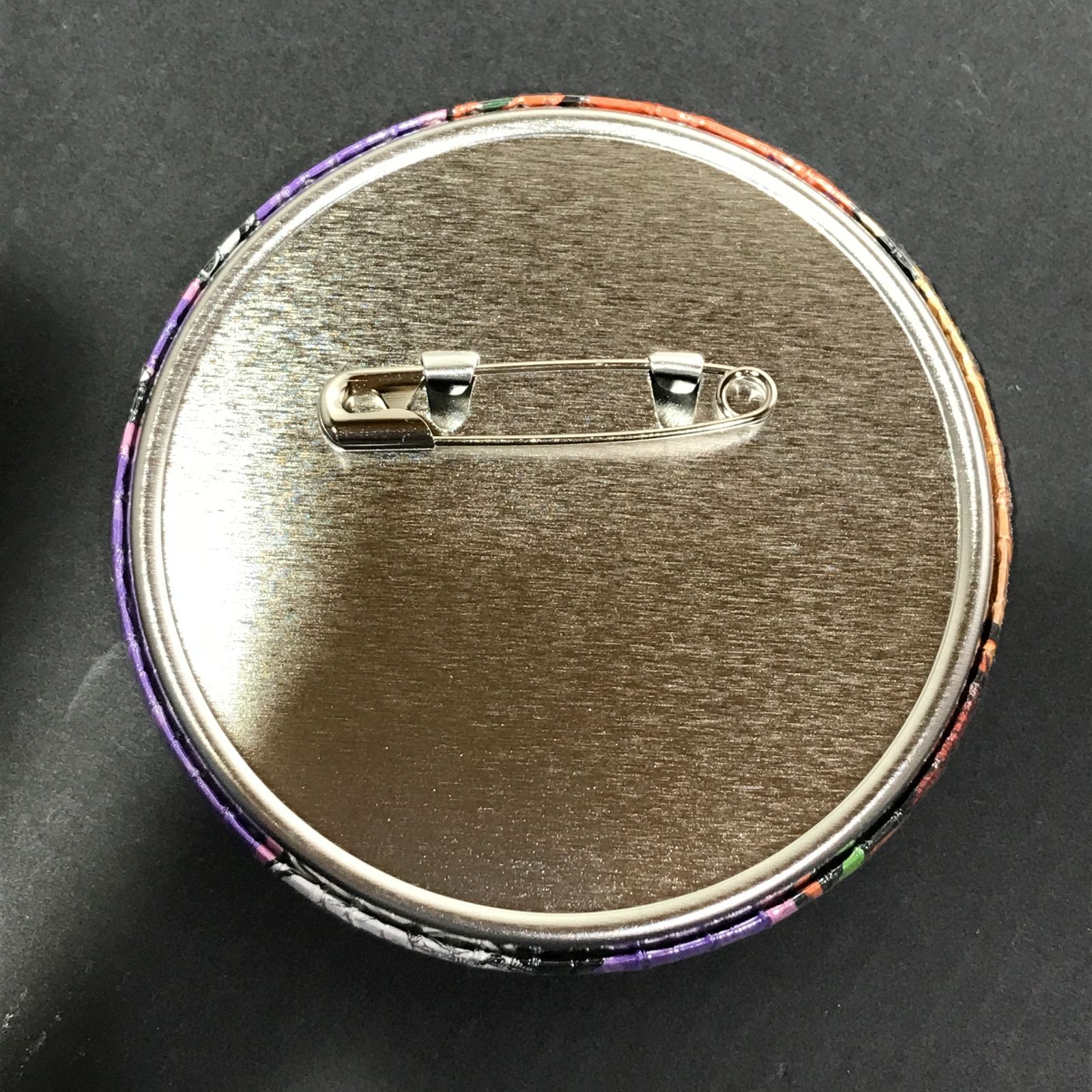 城東60-003】ジョジョの奇妙な冒険 ジョジョ展限定 缶バッジ 吉良吉影