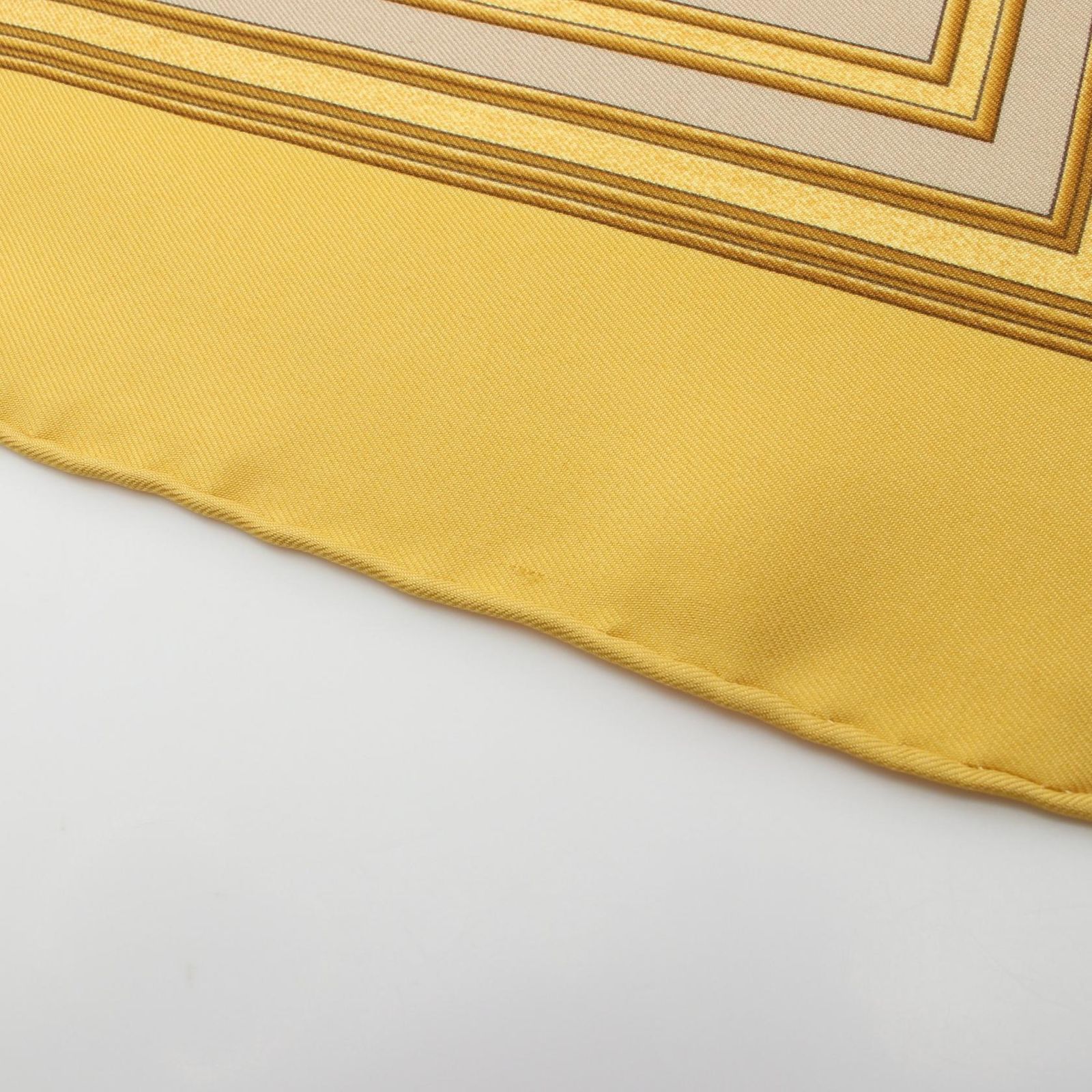 HERMES エルメス LES TUILERIES カレ90 シルク HERMES エルメス LES TUILERIES カレ90 シルク - メルカリ