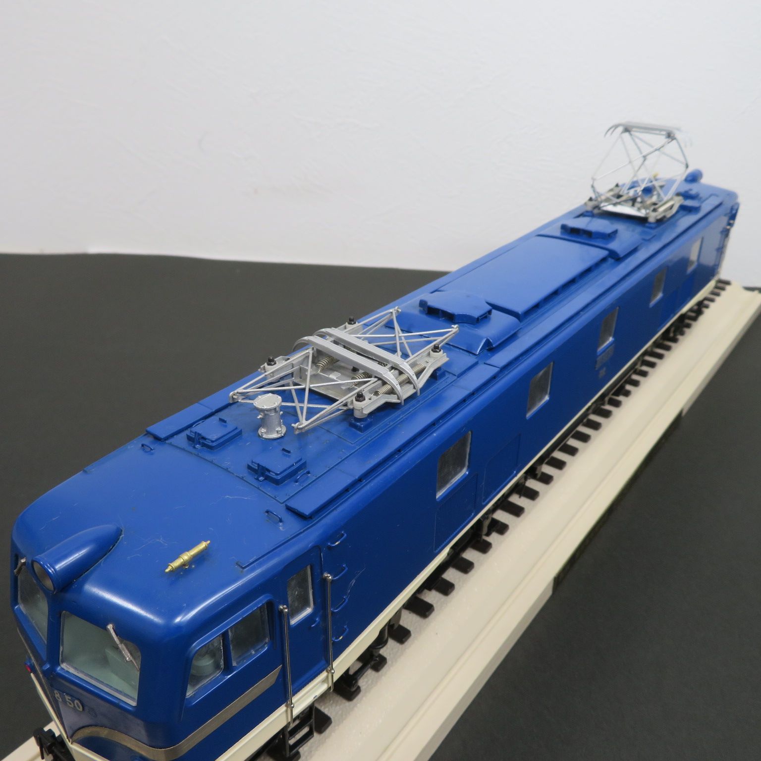 3183☆□国鉄□直流電気機関車□EF58形□車両□1両□レール付