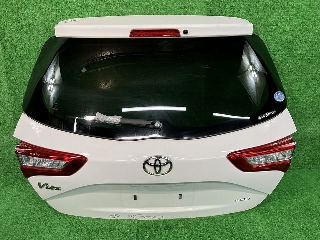 ヴィッツ NSP135 バックドア・リアゲート F 4WD ニホンイタ M31Q8  