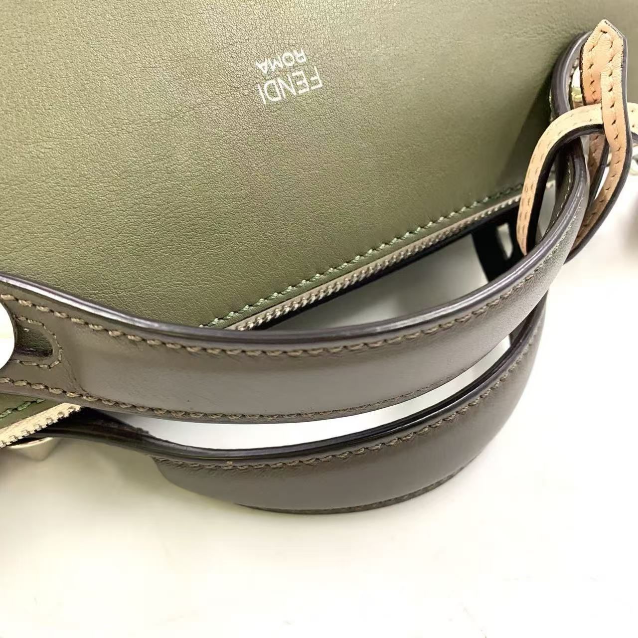 Fendi マルチカラーレザーショルダーバッグ 楽天市場】フェンディ マルチカラーの通販