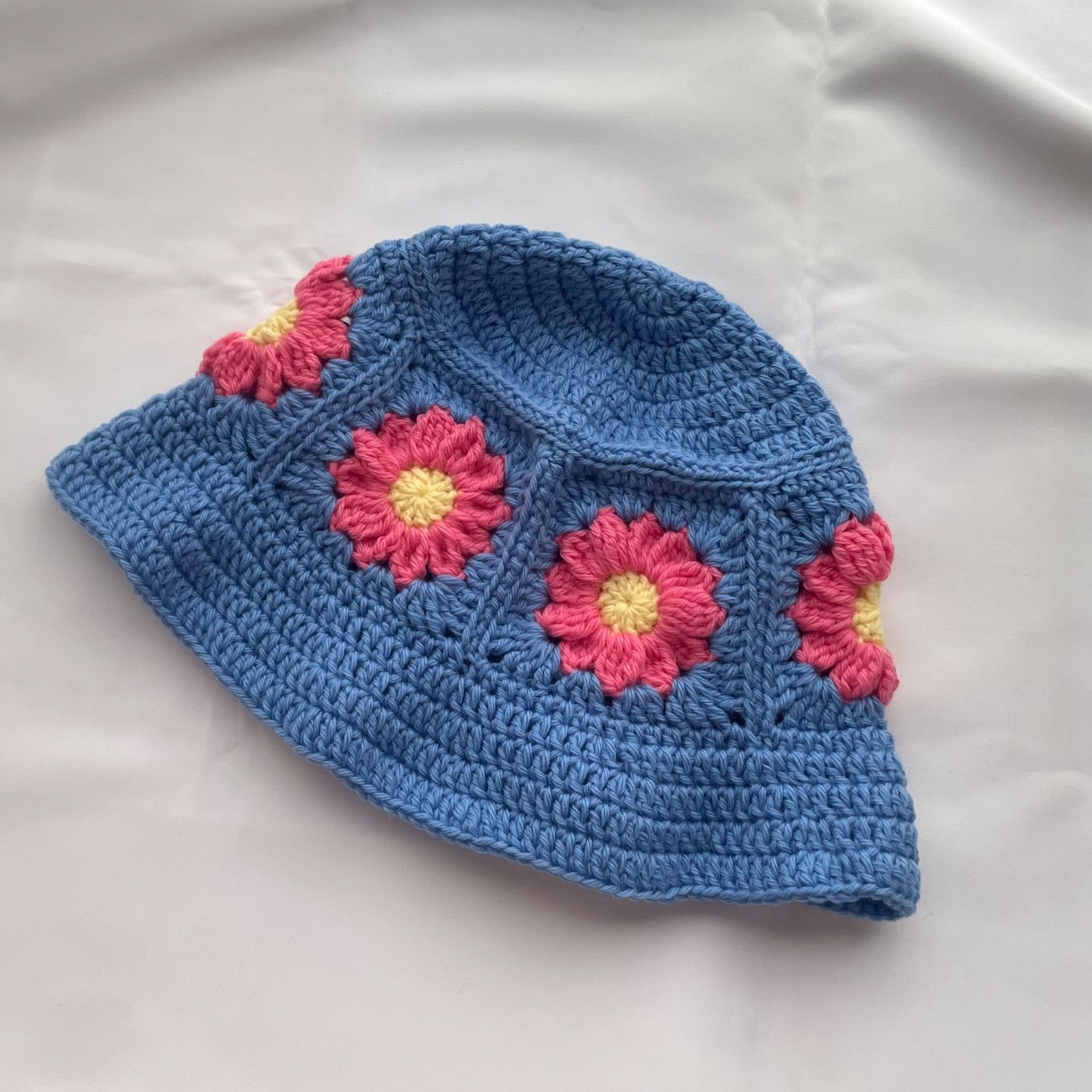 ハンドメイド☺︎カラフルハット☺︎クロシェバケットハット