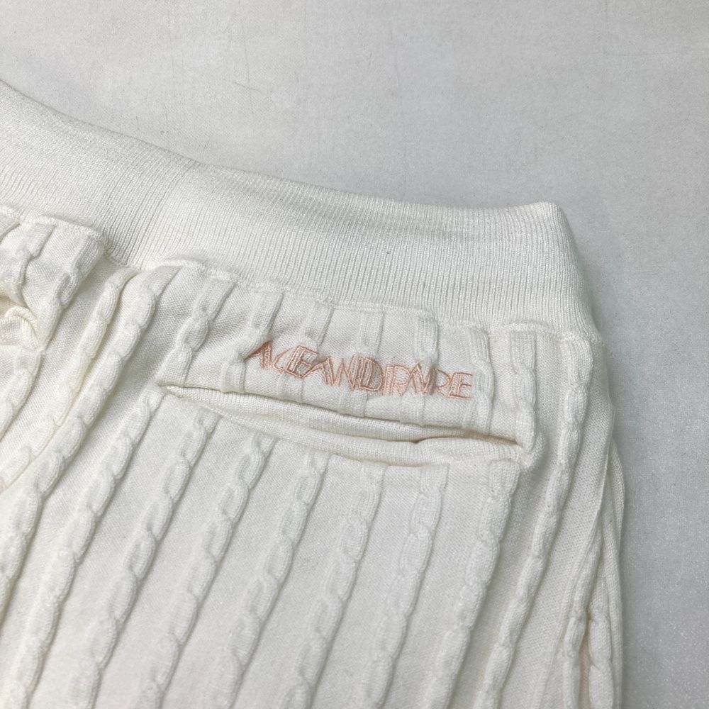 サイズ：162T ACEANDRARE エースアンドレア インナー付 ニットスカート
