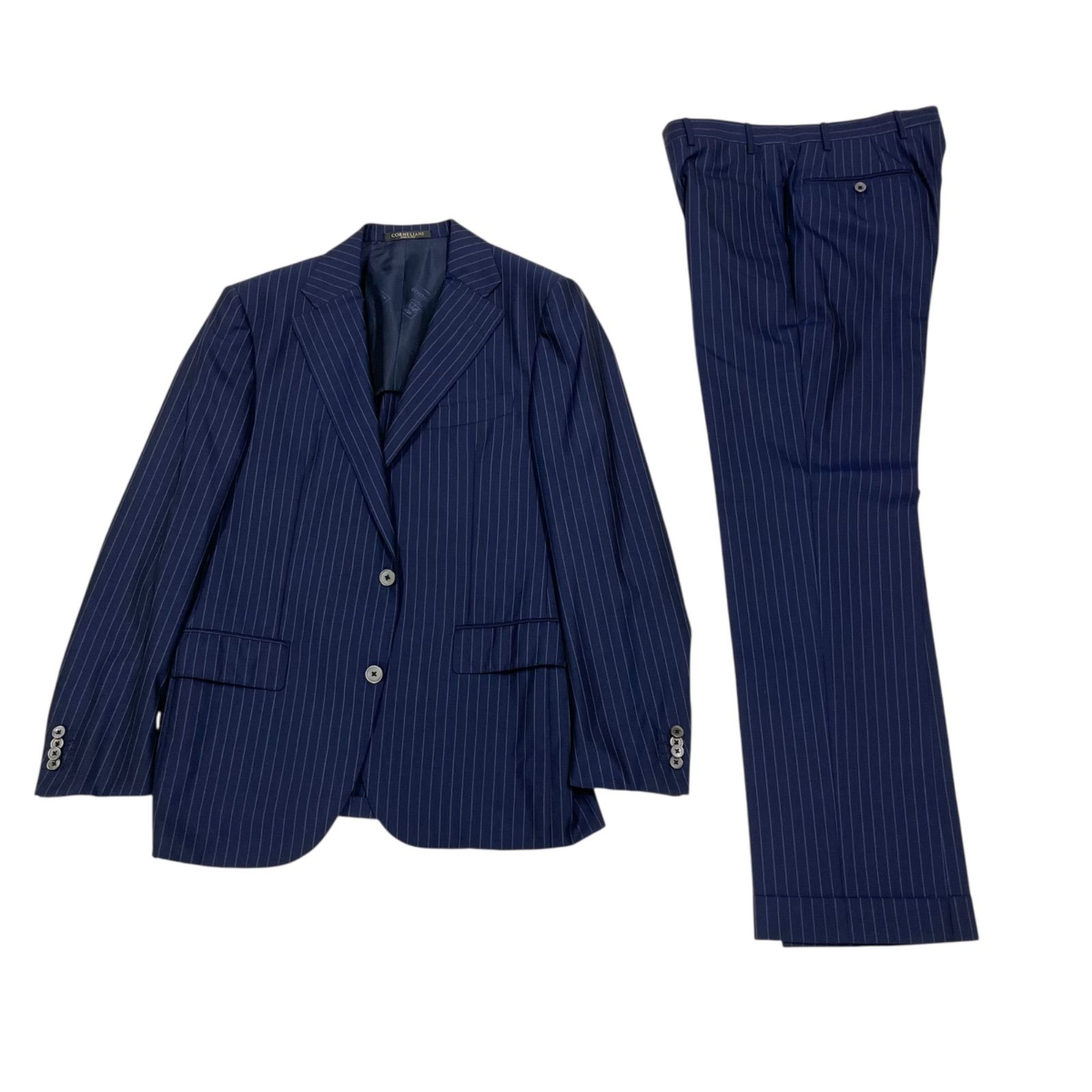 コルネリアーニ　紺スーツ 未使用 50 コルネリアーニ 紺スーツ 未使用 50 スーツ