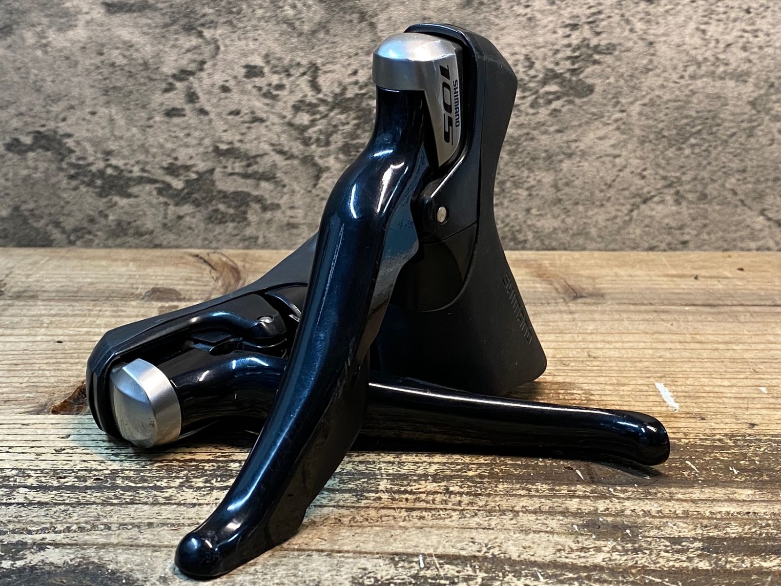 Shimano ST-5800 シフター　11速　やぶれあり Shimano 105 5800 2 x 11 Speed STI Shifter Set Including