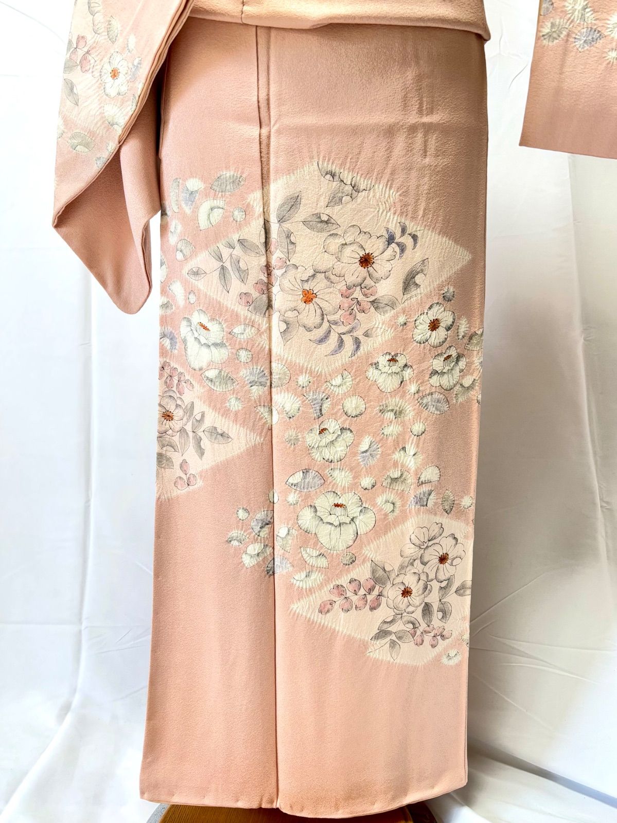 刺繍 オレンジ色