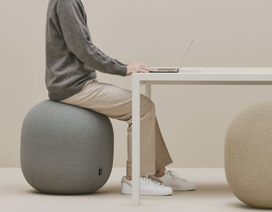 MALLOW Knit オーバル型バランスボール　ピスタチオ &MEDICAL MALLOW Knit オーバル型バランスボール ピスタチオ