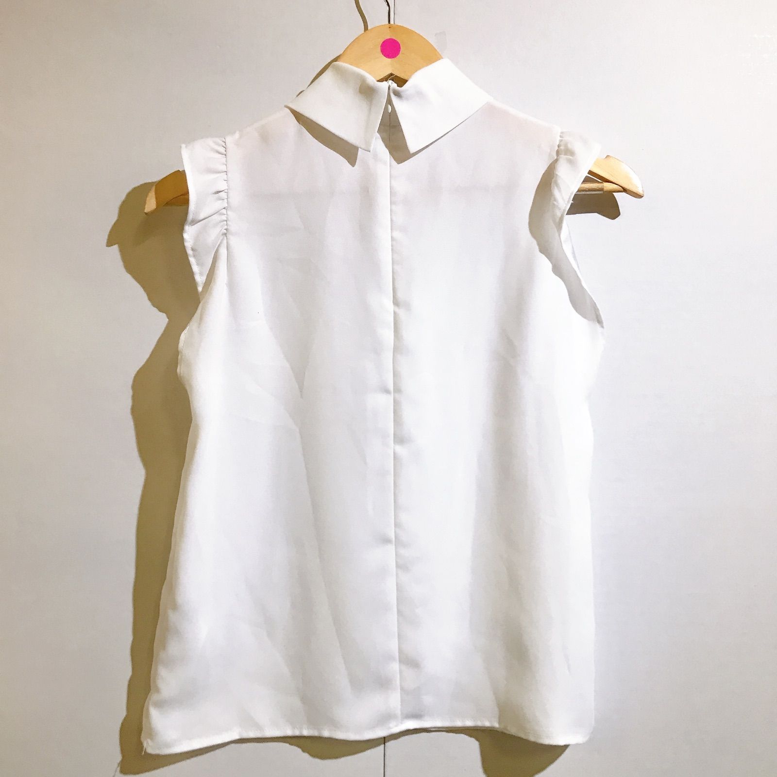 美品】SNIDEL スナイデル ノースリーブ 白 ホワイト フリルスリーブ 