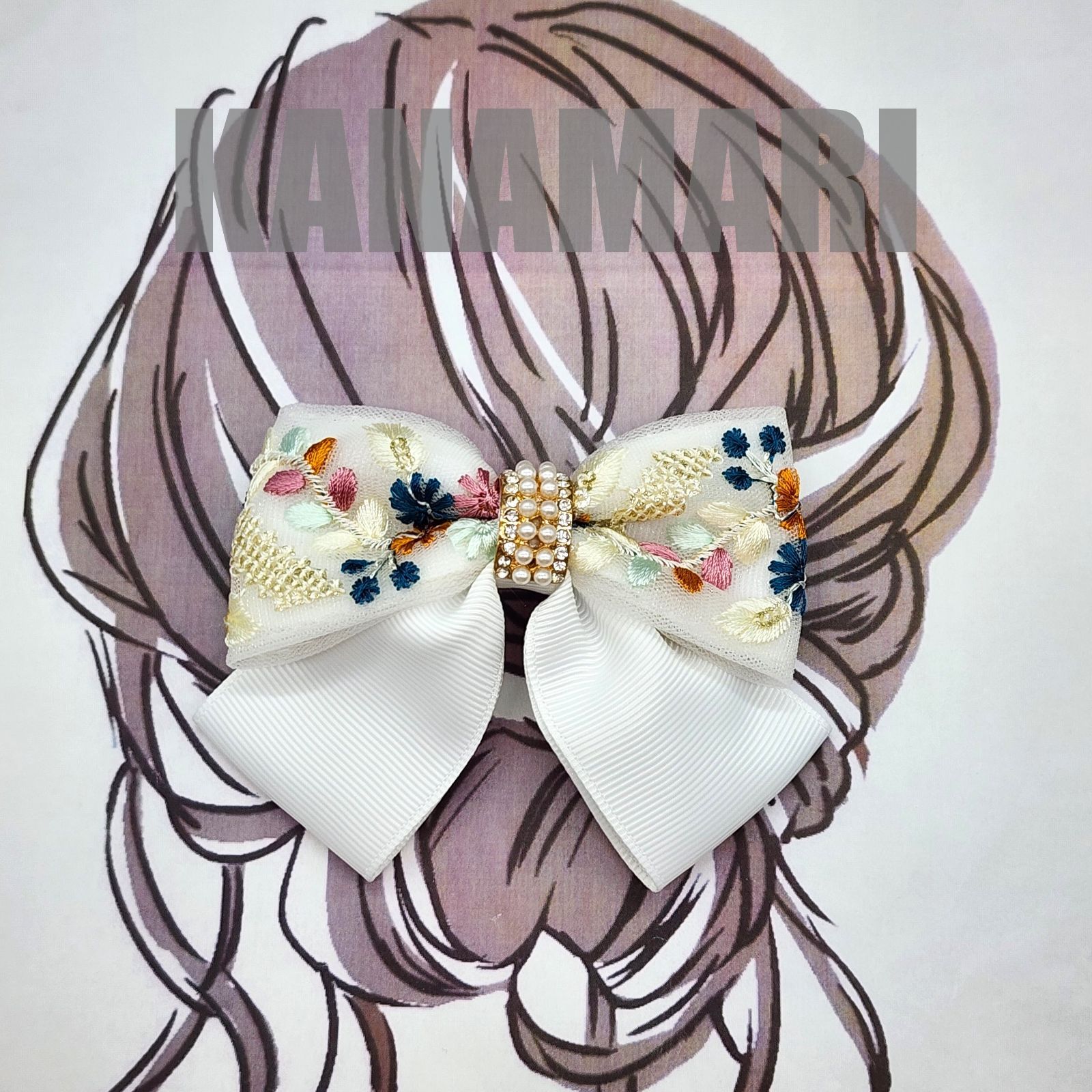 [241]インド刺繍リボンのバレッタ（白系）、ハンドメイド、パールとラインストーンのチャーム付き