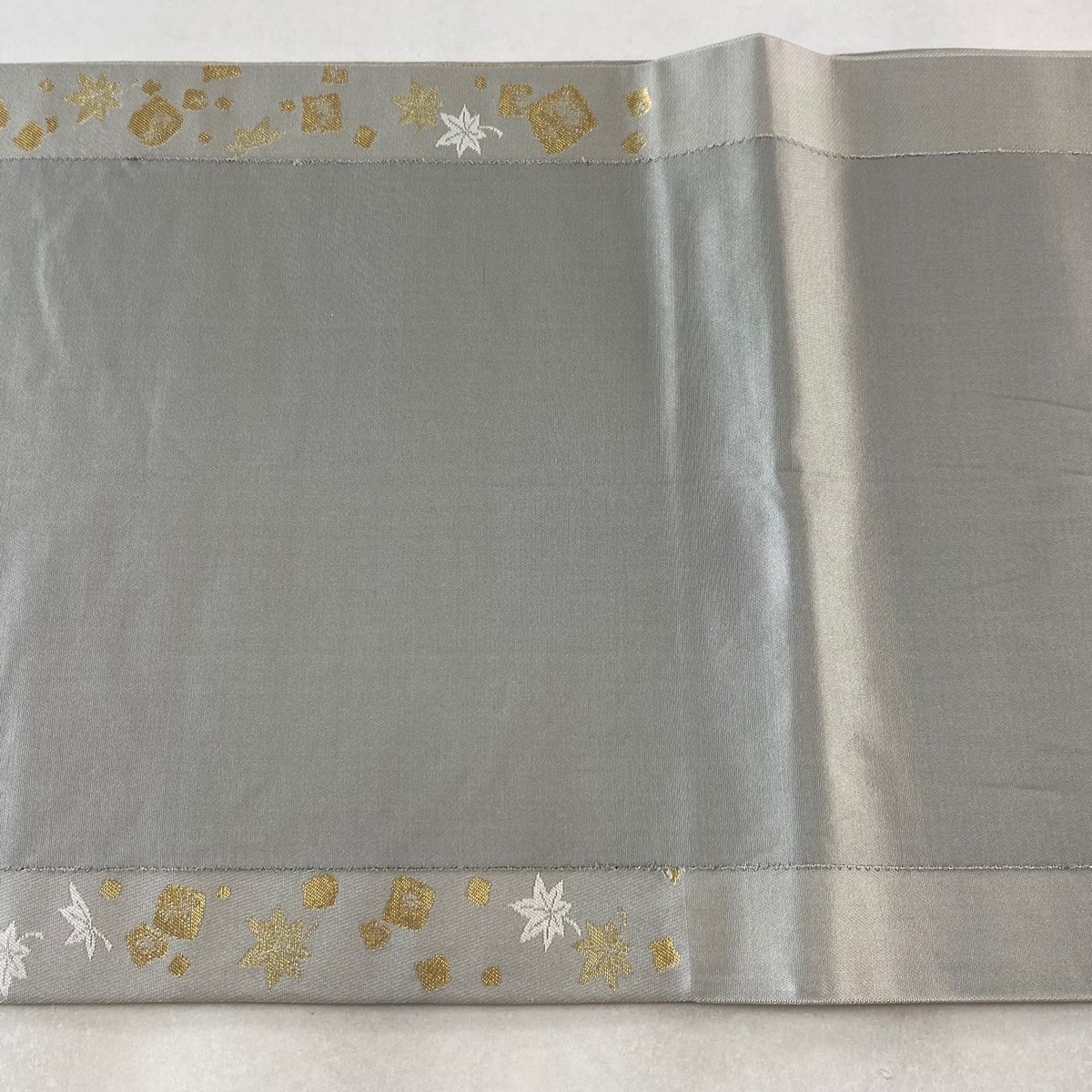 袋帯 秀品 雪輪 草花 金糸 箔 灰色 六通 正絹 【中古】 - メルカリ