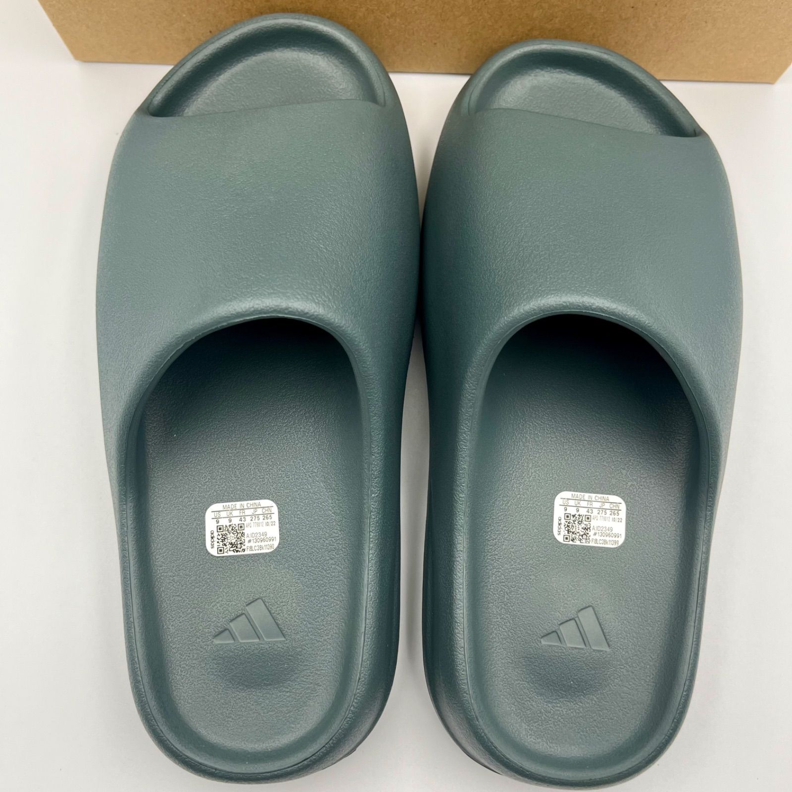 新品 27.5cm adidas YEEZY Slide 新品 27.5cm adidas YEEZY Slide