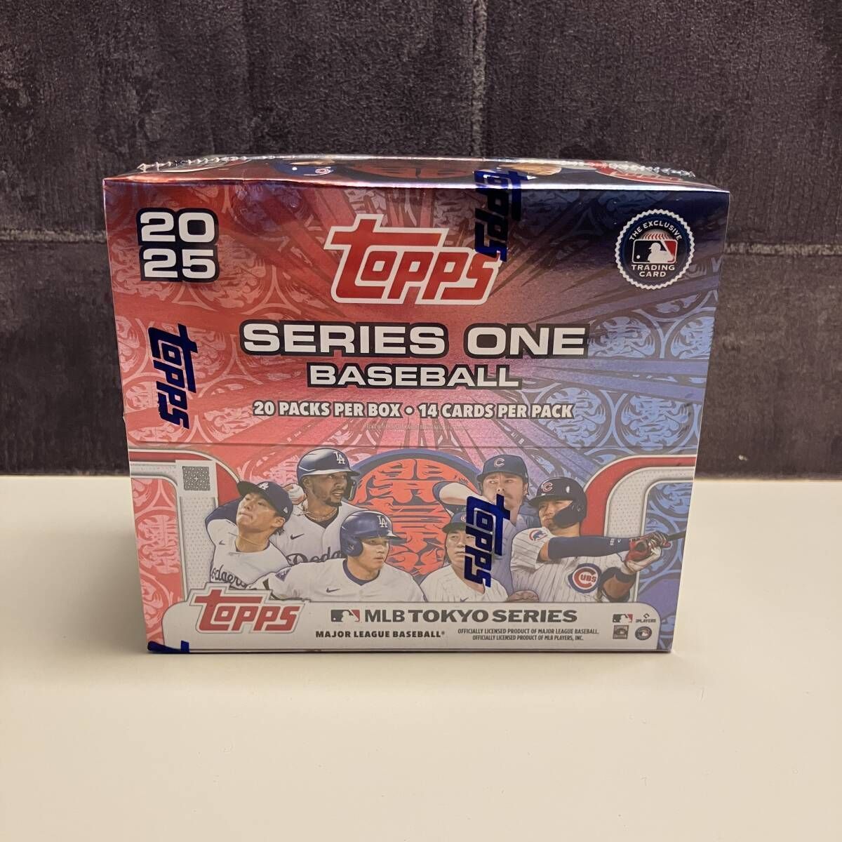 独特の上品 2025 BOX DISPLAY トレカ tokyo mlb ONE SERIES Topps スポーツ選手