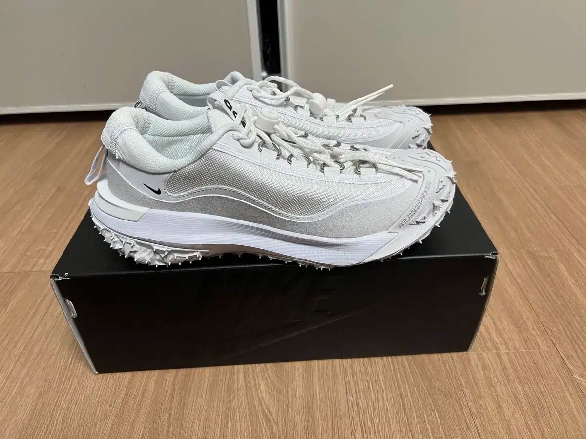 NIKE ナイキ x COMME des GARCONS コム デ ギャルソン オム プラス ACG マウンテン フライ 2 ロー 白