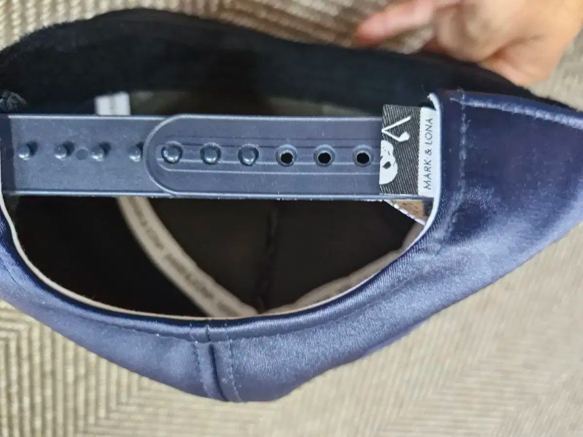 マークアンドロナ 帽子