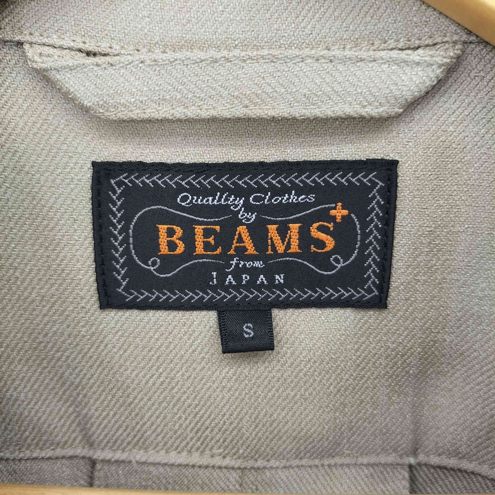 BEAMS PLUS ミリタリートロピカルジャケット BEAMS➕ 夏に着たいトロピカルジャケット。｜ビームス 梅田｜BEAMS