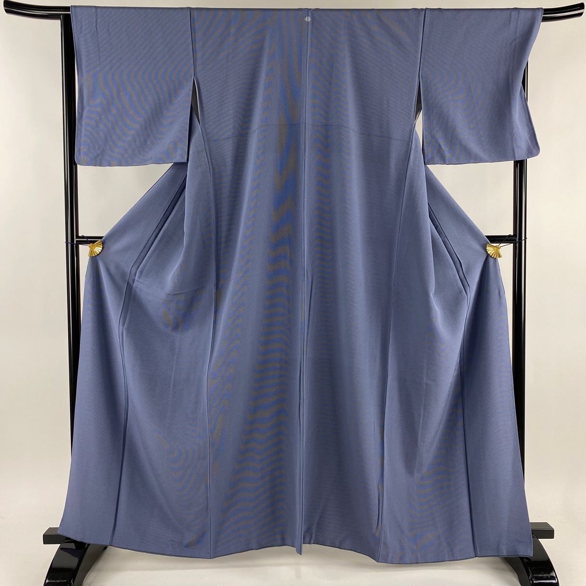 未使用品 小紋 藍染 濃藍色 道長取り 花文 身丈163.0cm 袷 正絹 中古】 小紋 小紋着物 レディース 正絹 縮緬小紋 藍染風 屋根柄