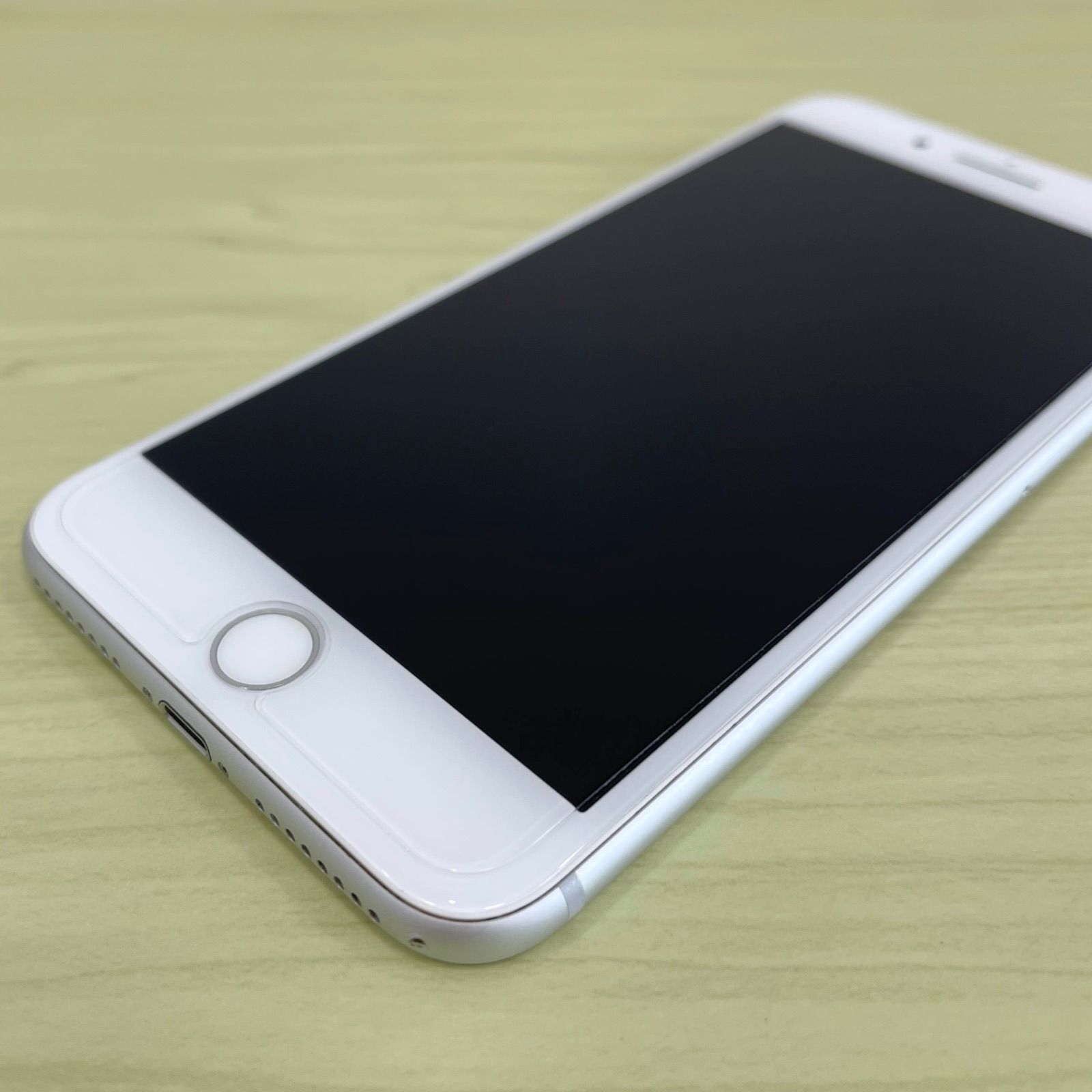 アウトレット 【訳あり品】iPhone8Plus 64GB シルバー SIMフリー 21437