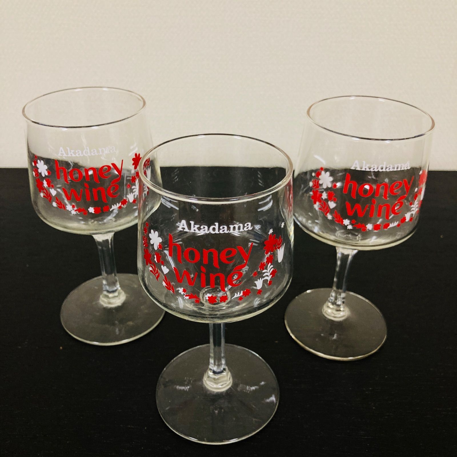 昭和レトロ 赤玉ハニーワインのグラス 3コセット ノベルティ - メルカリ