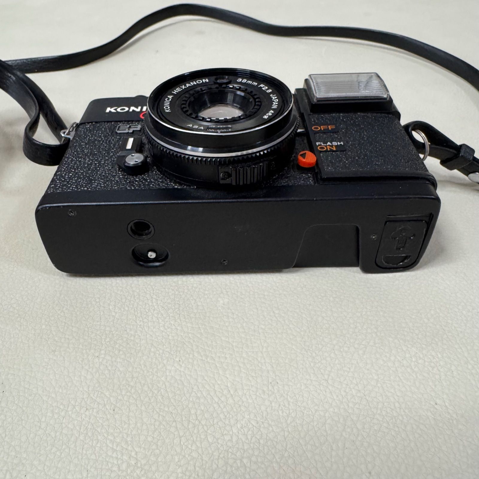 KONICA C35 コンパクトフィルムカメラ　動作確認済み コニカ KONICA アウトレット C35 FLASH MATIC フィルムカメラ 動作確認