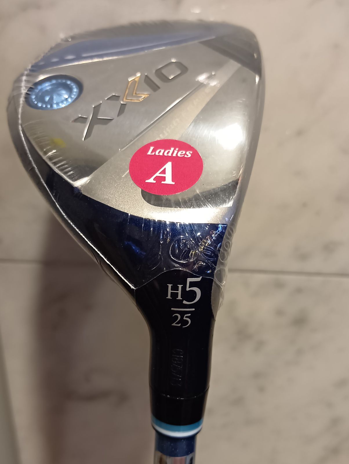 LdUt XXIO13 ゼクシオ 13 レディス ハイブリッド ブルー 右用 5 A ゼクシオ MP1300L カーボンシャフト DUNLOP 新橋店