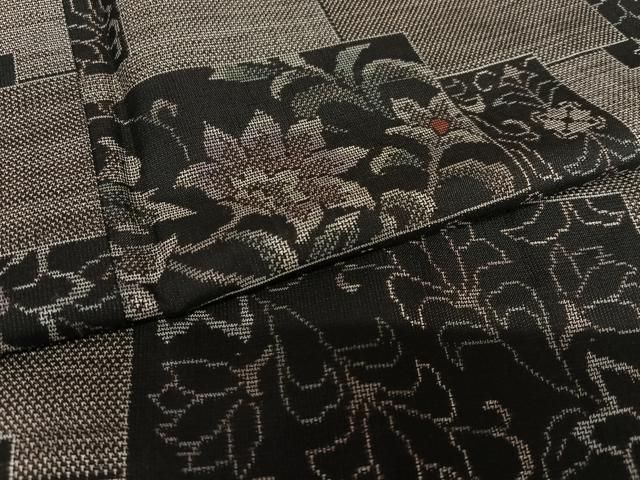 平和屋着物●本場大島紬　泥染　カタス9マルキ　横段更紗花文　正絹　逸品　AAAY0246zg 平和屋着物○本場大島紬 泥染 カタス9マルキ 横段更紗花文 正絹 逸品