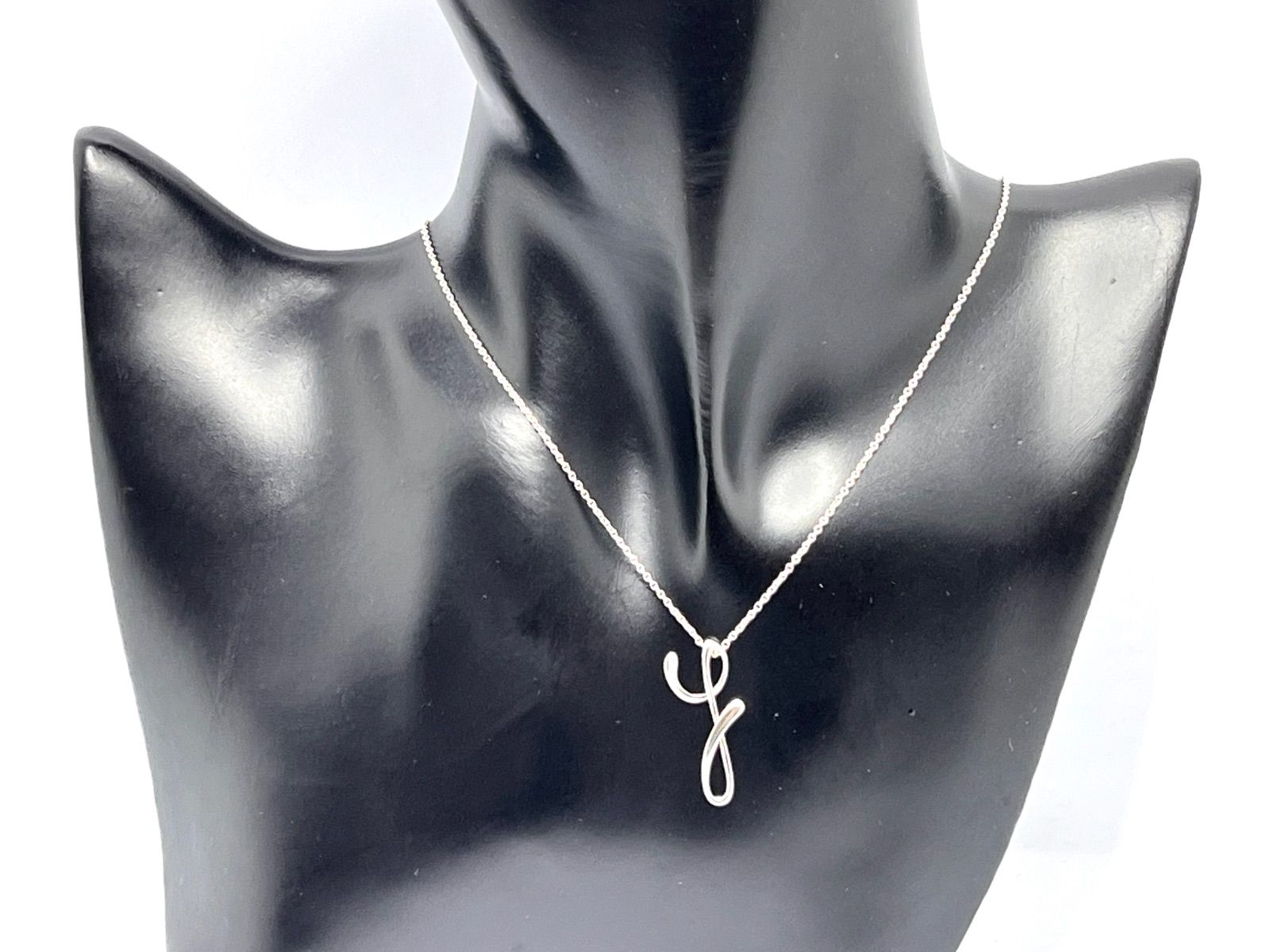 a094 美品 Tiffany&Co. ティファニー アルファベット「Y」イニシャル