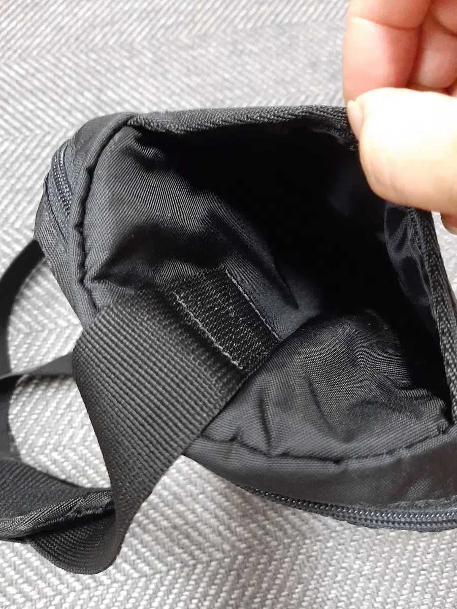 umbro(アンブロ) ブラック スリングバッグ バッグ