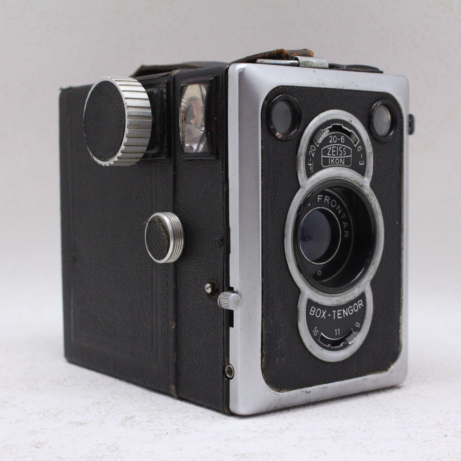 フィルムカメラ ZEISS IKON BOX TENGOR 56/2 GOERTZ Zeiss Ikon Box-Tengor 56/2 | Art Deco Cameras