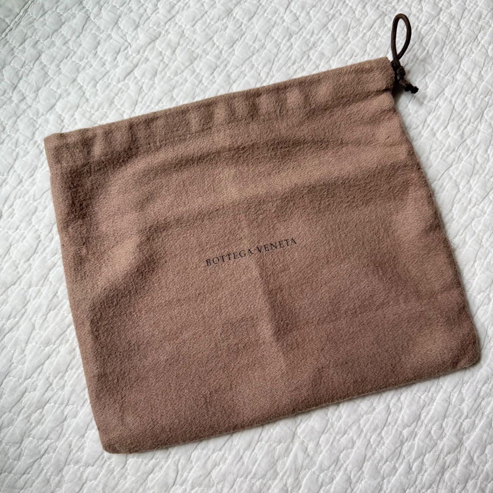 美品 BOTTEGA VENETA ボッテガヴェネタ イントレチャート ラウンド 