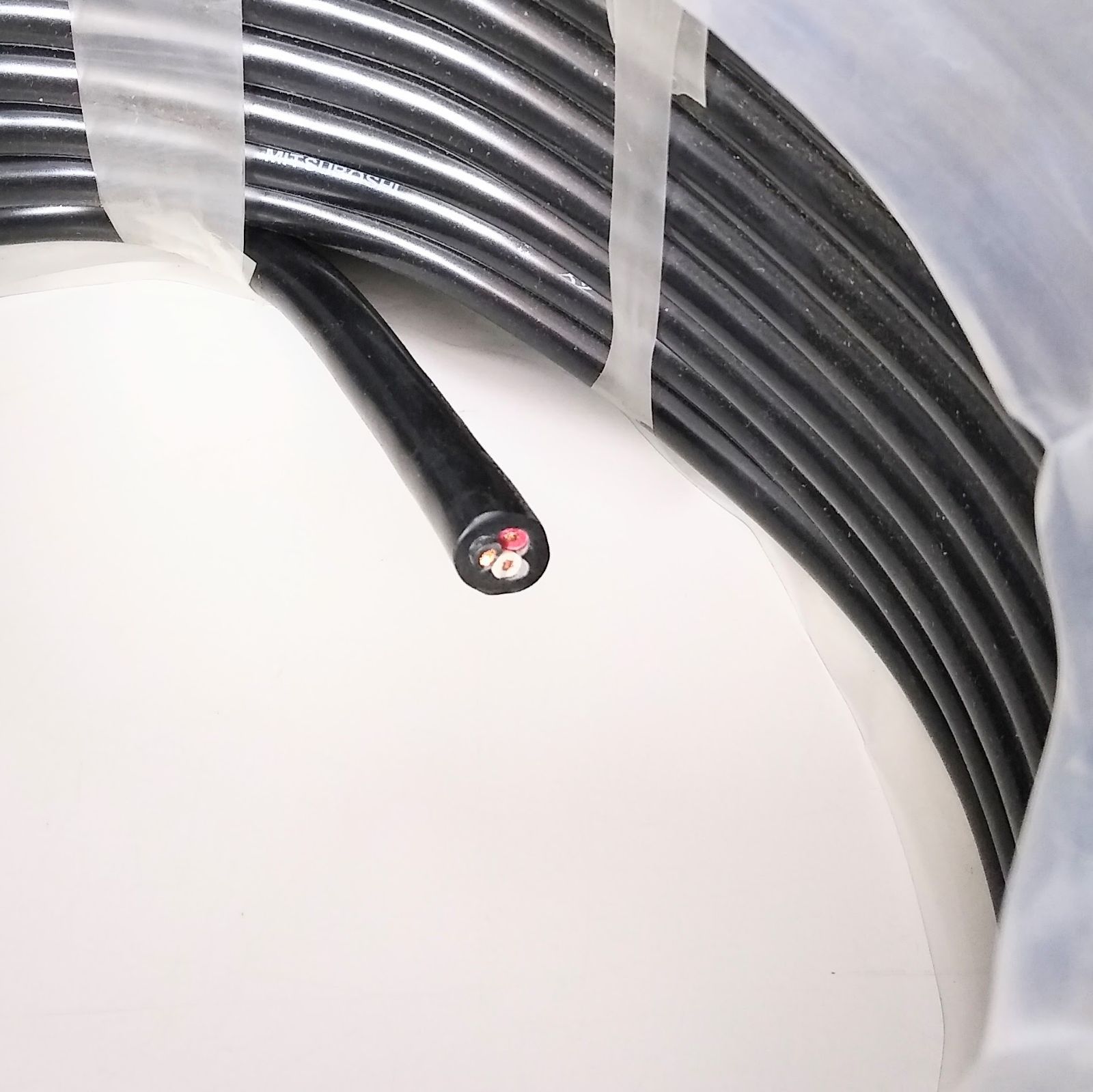 X04593 三ツ星 スターソフト SVCT 3×２㎟ 黒 黒白赤 ビニルキャブタイヤコード耐寒性 柔軟性 電気器具 HRDEVELOPMENT_JP