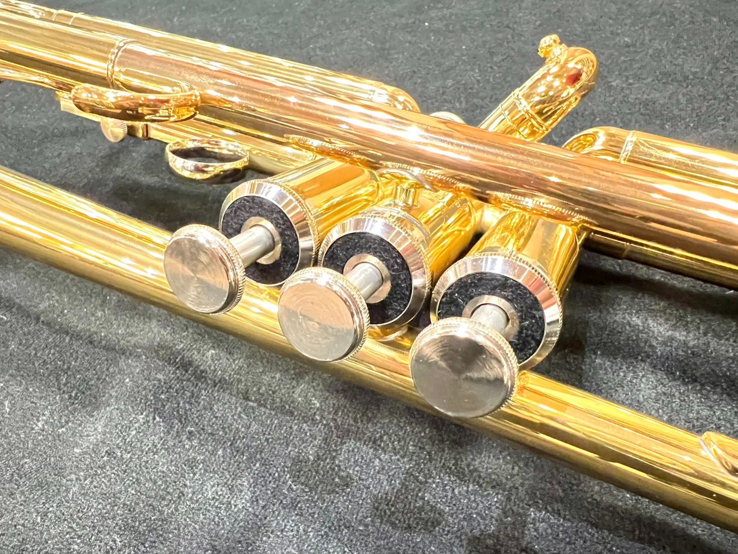 彫刻入り セルマー インビクタ トランペット 管楽器 吹奏楽 彫刻入り