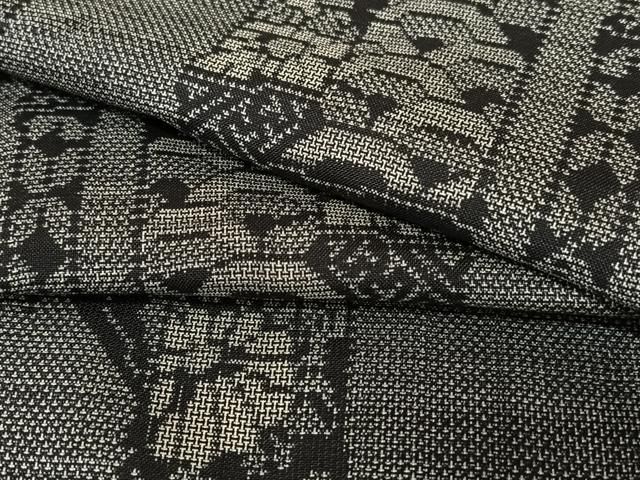 平和屋着物●本場大島紬　9マルキ　花間道　黒地　正絹　逸品　AAAT0537zg 平和屋着物○本場大島紬 9マルキ 花間道 黒地 正絹 逸品 AAAT0537zg