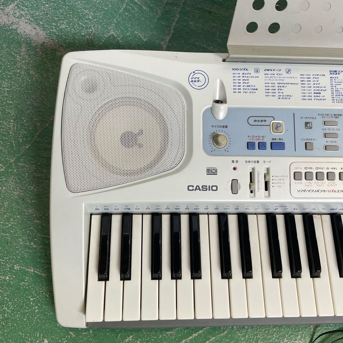 CASIO 光ナビゲーションキーボード LK-180TV 通電 済 電子ピアノ 本体 u403