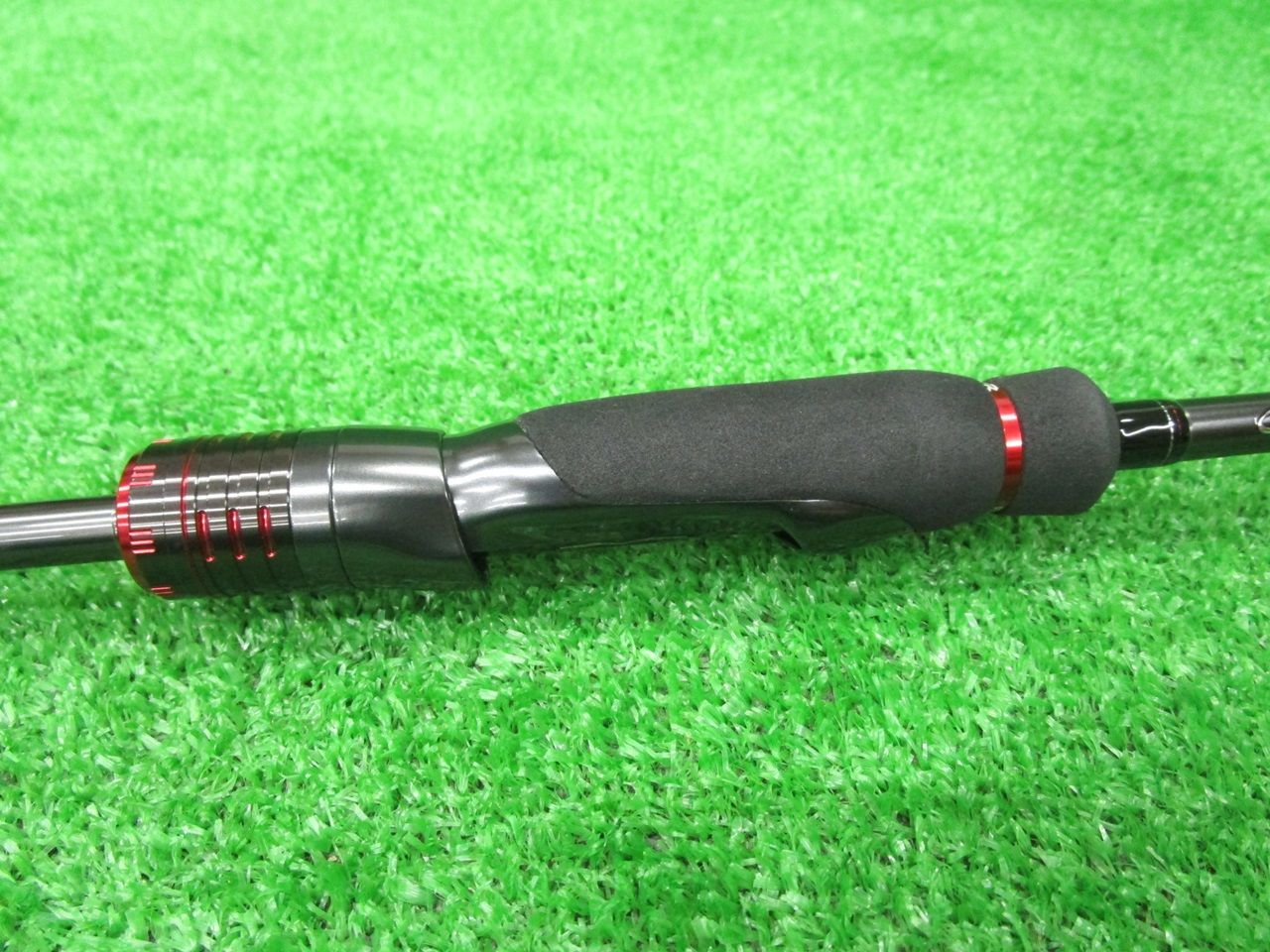 【超美品】ダイワエメラルダス ストイスト レーシングチューン RT 76MMH ダイワ エメラルダス ストイスト レーシングチューン EME STO RT