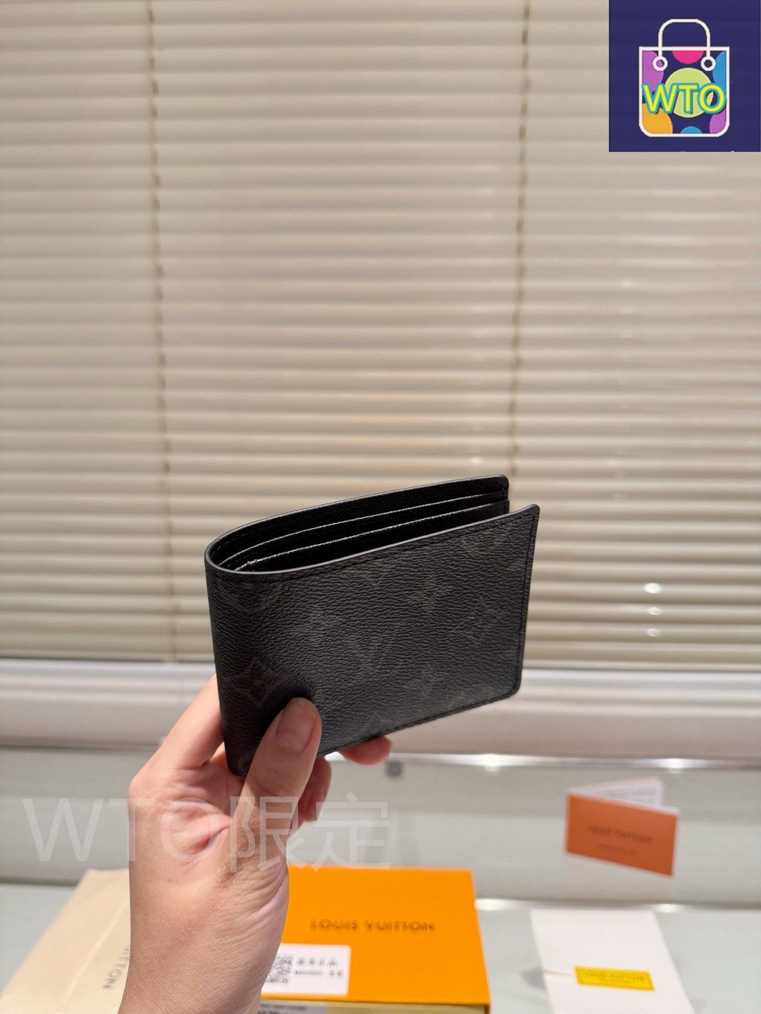 本日限定特価】ルイ?ヴィトン バイフォールドウォレット 12×10cm