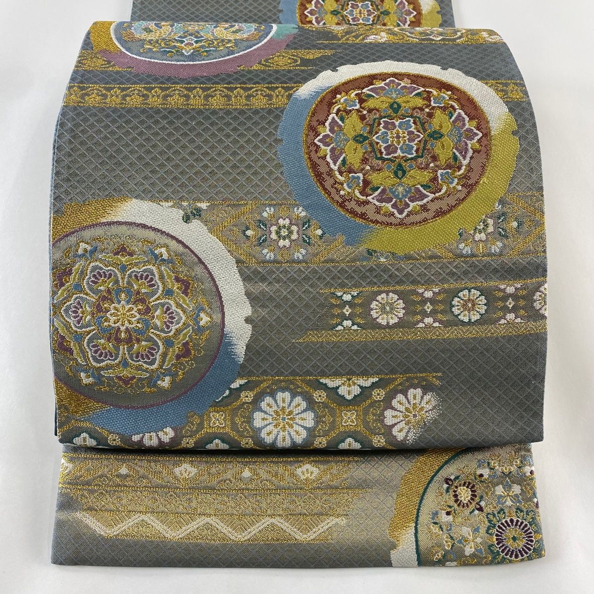 袋帯 秀品 雪輪 草花 金糸 箔 灰色 六通 正絹 中古 袋名古屋帯 美