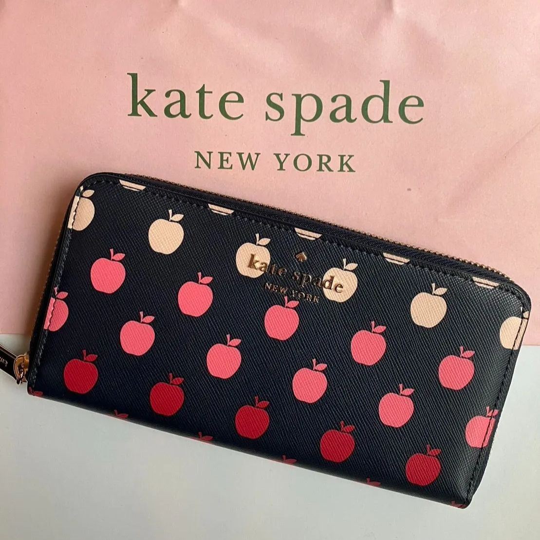 【美品中古】直営店購入 Kate Spade ケイトスペード ウェルズリー ネダ 長財布 財布