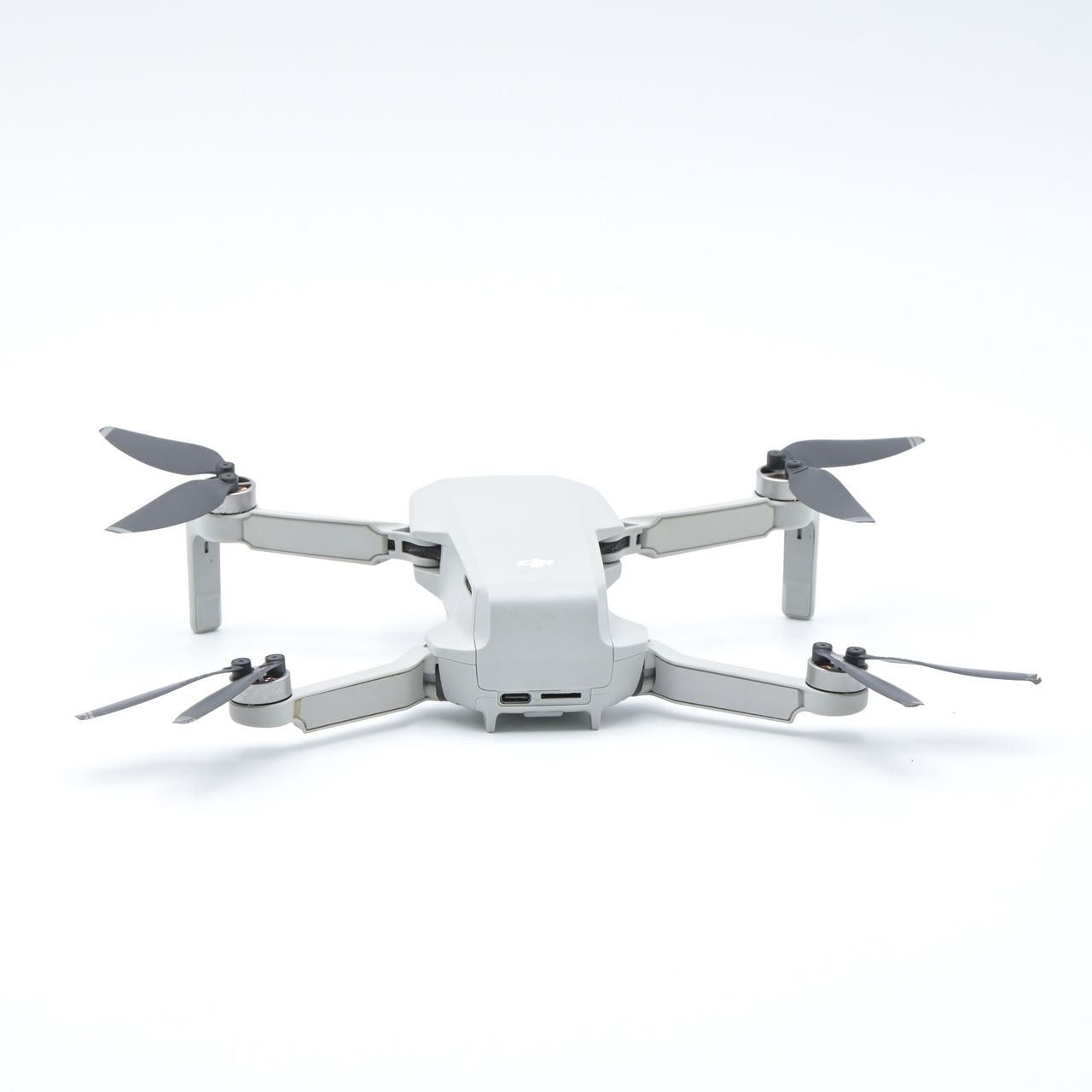 DJI ディージェーアイ