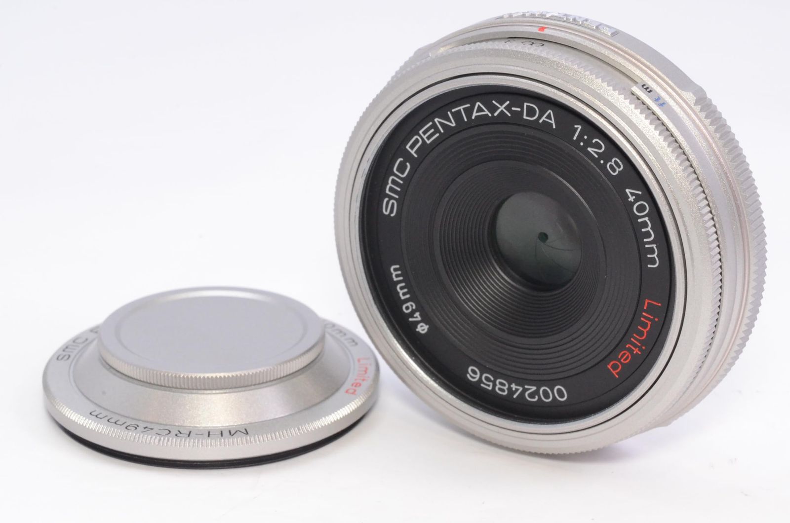 PENTAX パンケーキレンズ DA40mmF2.8 Limited Silver(ケース・フード付) DA40F2.8SILVER PENTAX リミテッドレンズ パンケーキレンズ 標準単焦点レンズ DA40mmF2