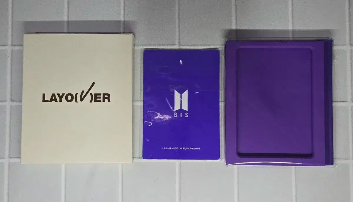 MERCH BOX #17 テテ　V テヒョン BTS MERCH BOX #17 未開封 v テテ テヒョン layover BTS MERCH