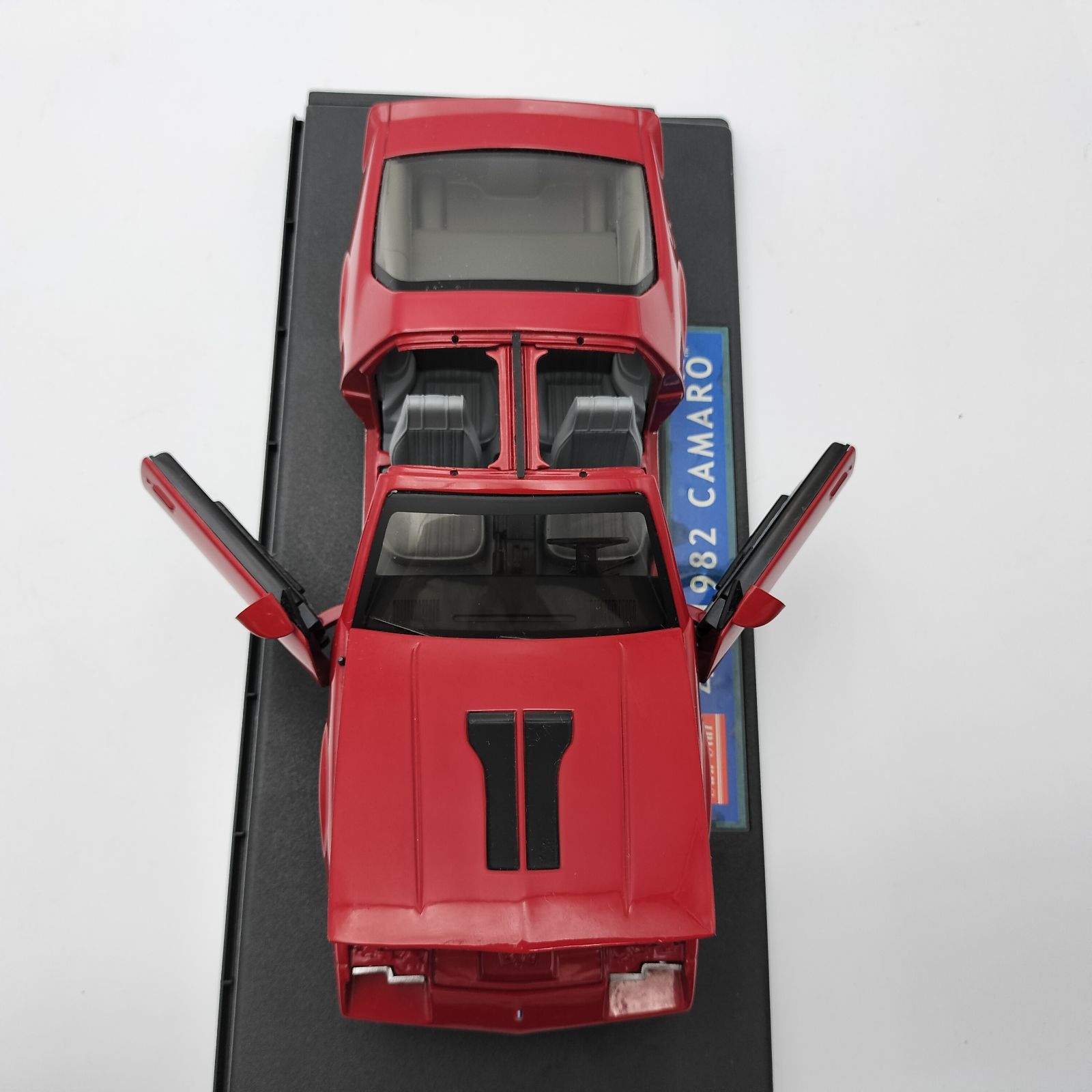 新品未使用 ダイキャストメタル1982年カマロ CAMARO パトカー ポリス