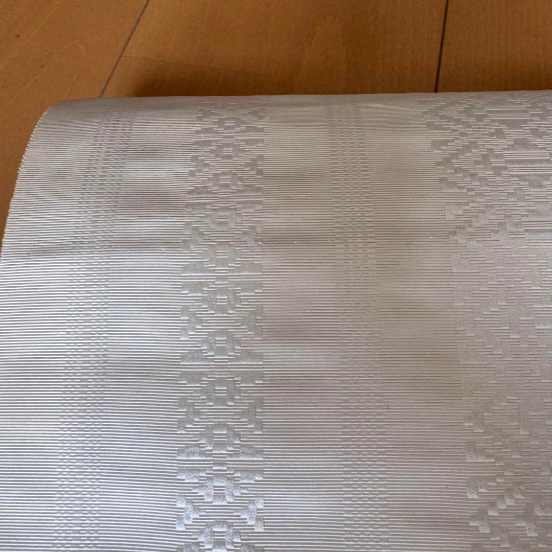 未使用品　正絹　名古屋帯　献上博多織　着物　361㎝　八寸　生成り　白　シンプル 未使用品 正絹 名古屋帯 献上博多織 着物 361㎝ 八寸 生成り 白