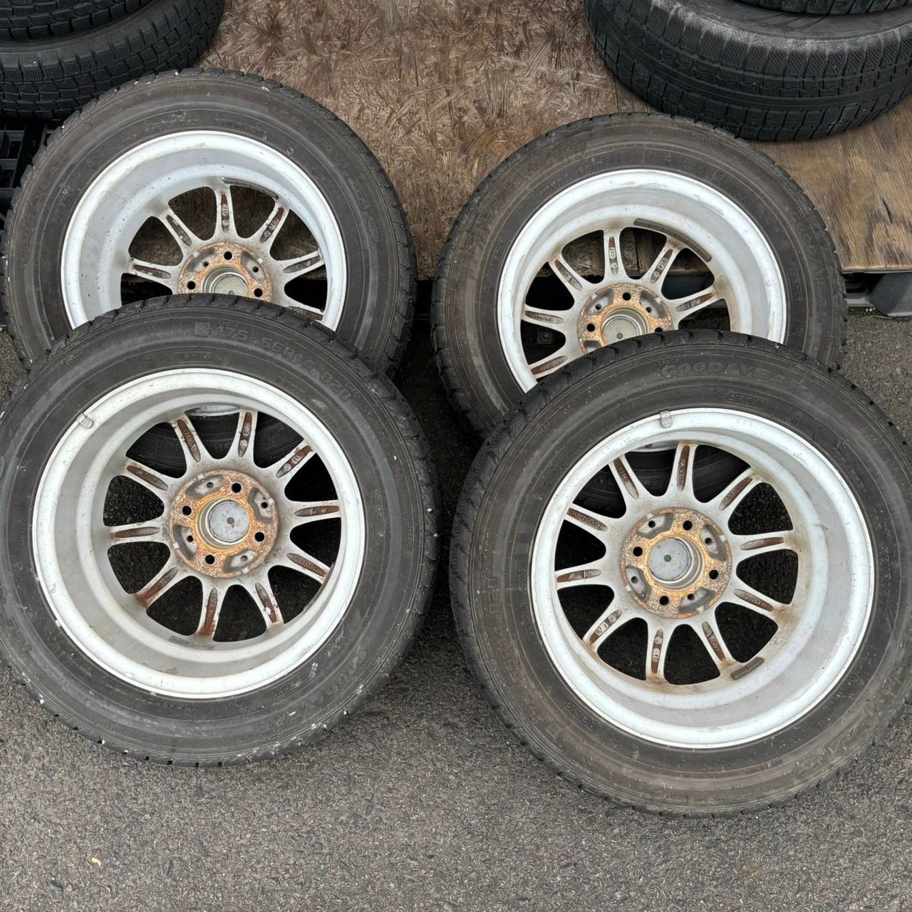 h63750 SCHNEIDER シュナイダー スタッドレスタイヤ 175/65R14 - メルカリ