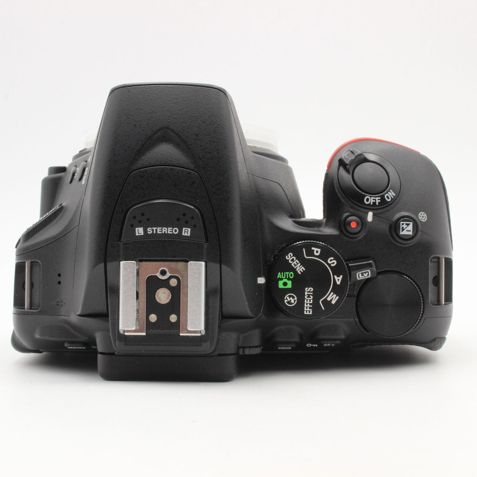 ★ほぼ新品★　Nikon ニコン デジタル一眼レフカメラ D5600 ボディ Amazon | Nikon デジタル一眼レフカメラ D5600 ダブルズーム
