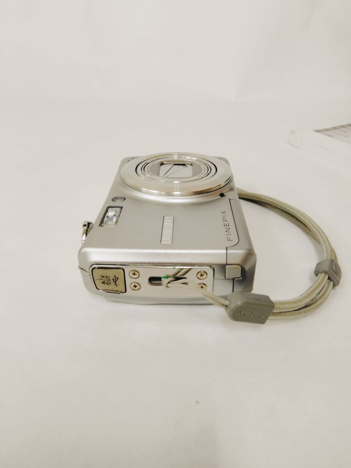 ジャンク 富士フィルム FinePix F100fd コンパクトデジタル
