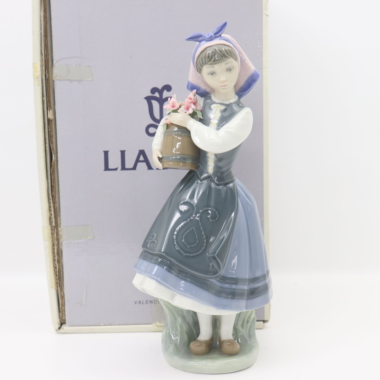 ITJ71C1JHUFI LLADRO リヤドロ 少女 女の子 陶器人形 フィギュリン