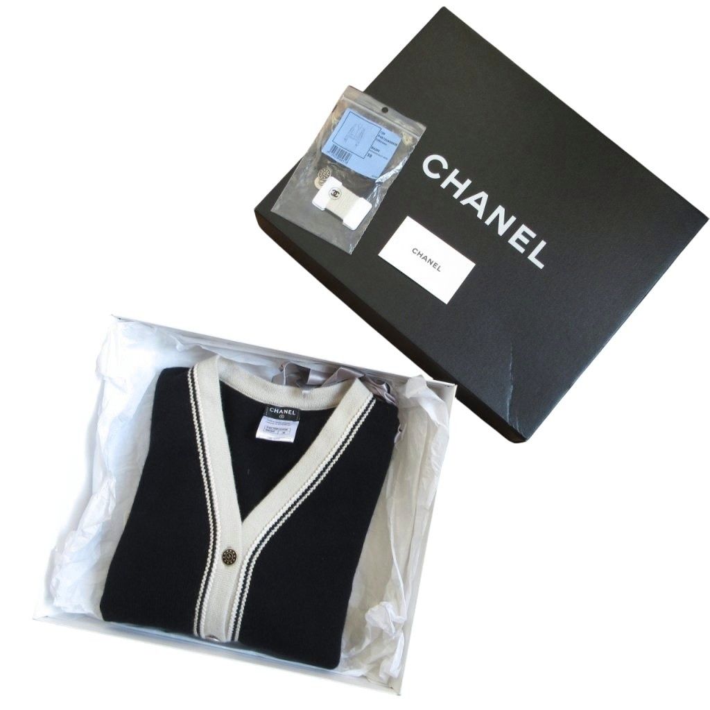 【極美品】シャネル ニット カーディガン トグルボタン ココマーク ブラック CHANEL - 極美品△CHANEL シャネル 21P P70500 コットン100