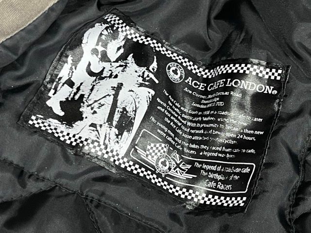ACE CAFE LONDON XLサイズ ミリタリー ジャケット フード付き ACE CAFE LONDON XLサイズ ミリタリー ジャケット フード付き