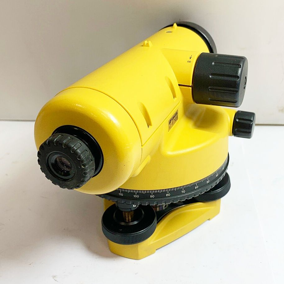 ♭♭TOPCON トプコン　オートレベル　ケース付 AT-G6