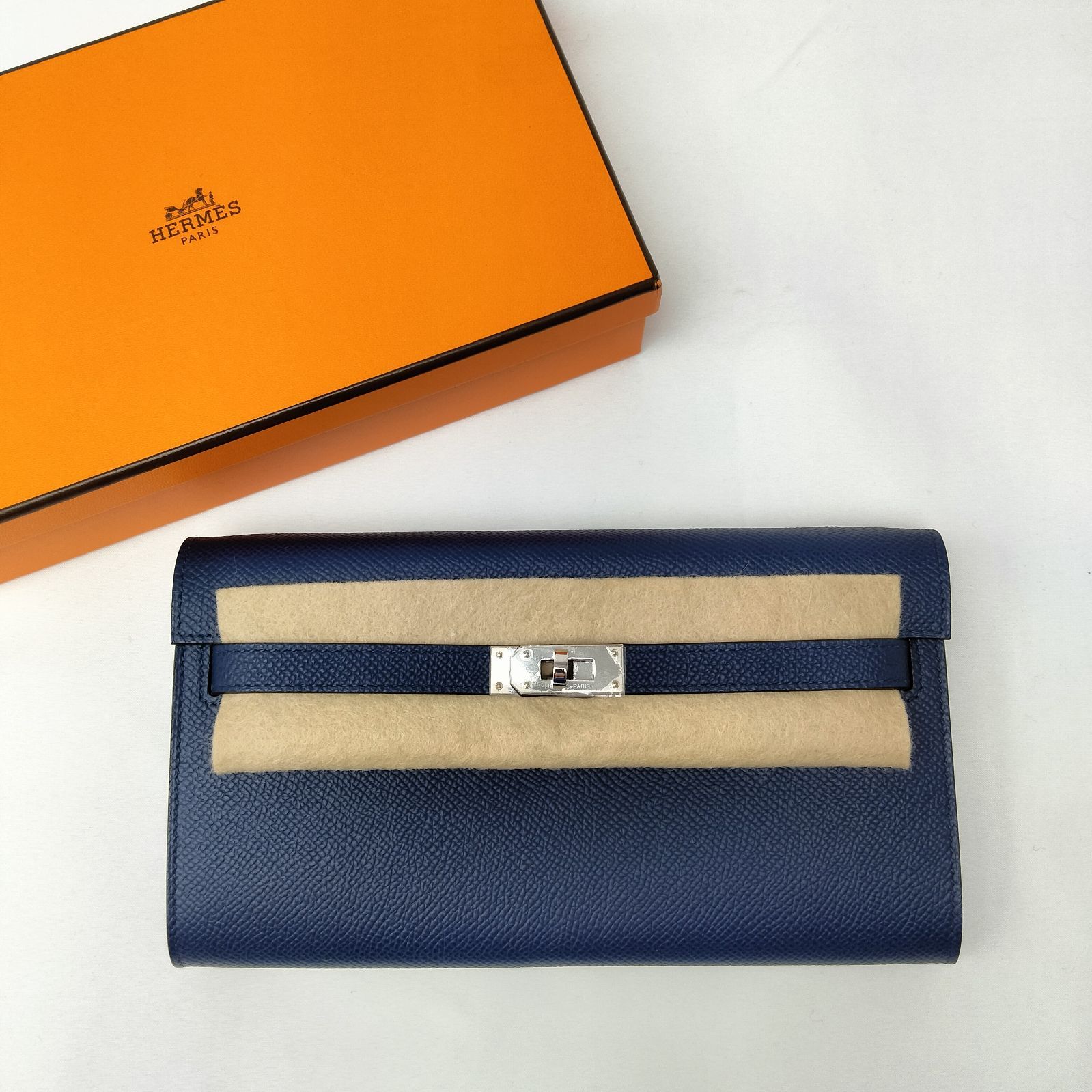 ✨️新品(シール付)✨️HERMES エルメス ケリートゥーゴー ✨️新品(シール付)✨️HERMES エルメス ケリートゥーゴー